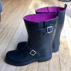 Black Low Top Rain Boots